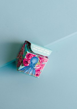 age-of-aquarius-bon-bon-lip-balm-box_1400x1960